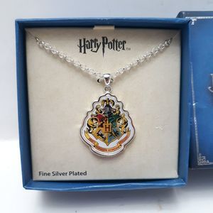 Harry Potter Crest Pendant Necklace Fine Silver Plated New old stock in Box